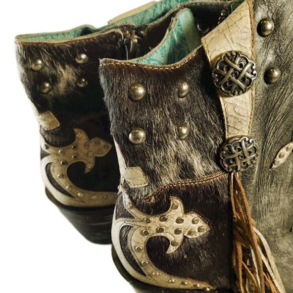 CORRAL ANKLE BOOTIES*BOOTS*FRINGE STUDS DISTRESSED METALLIC COWHIDE 9 - Picture 3 of 10